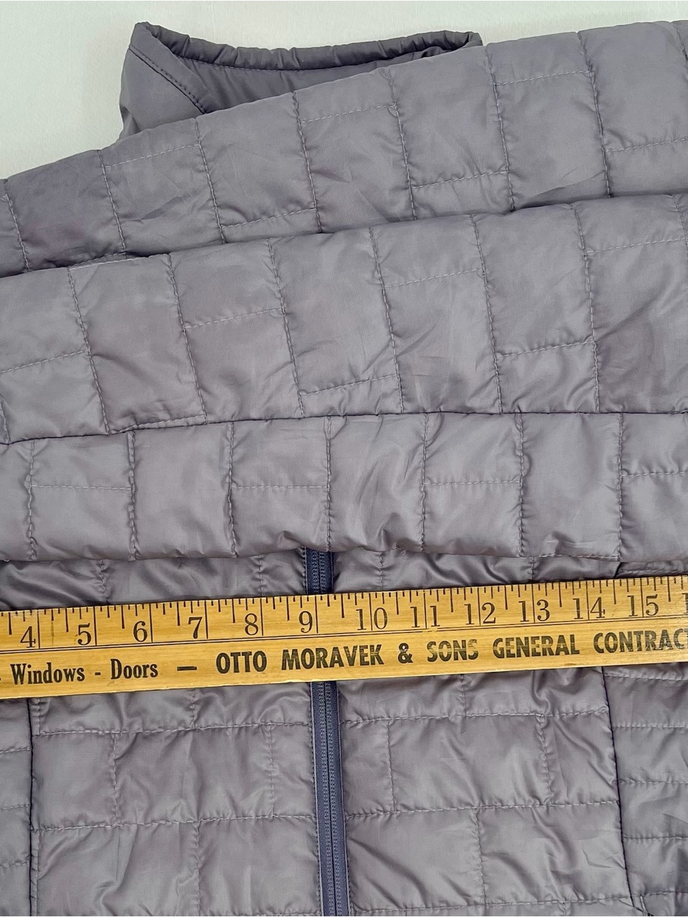 Patagonia Women's Quilted Lavender-Gray Puffer Jacket - Picture 7 of 9